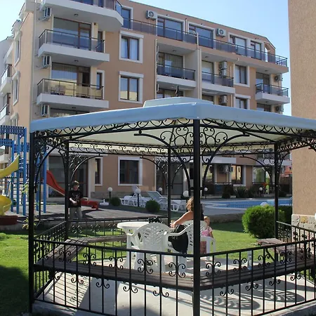 In Rif 2 Apartman Ravda