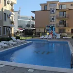 In Rif 2 Apartment Ravda
